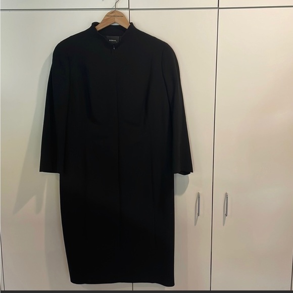 Akris long sleeve black zip front dress. Size 14. - Picture 1 of 6